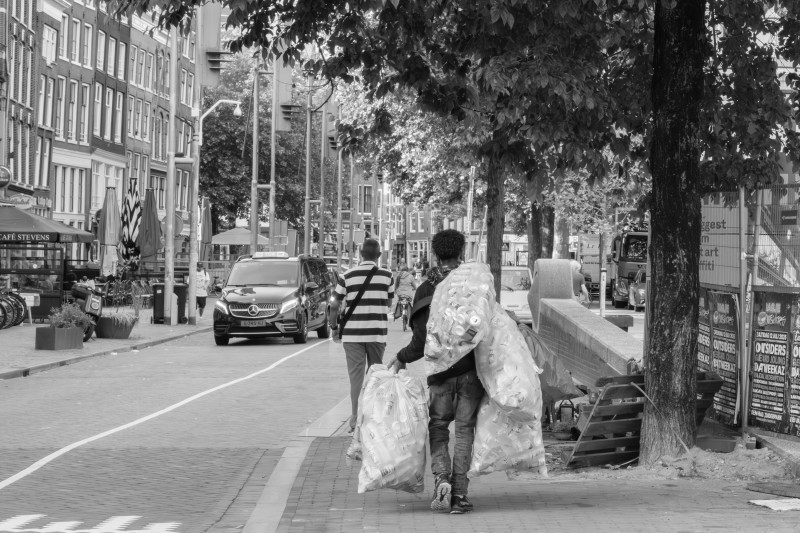 Straatfotografie: Gelderse Kade, Amsterdam - voorjaar 2025